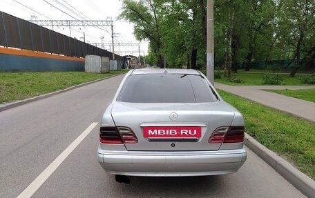Mercedes-Benz E-Класс, 2001 год, 320 000 рублей, 5 фотография