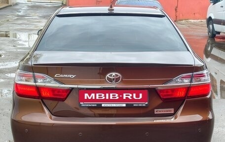 Toyota Camry, 2017 год, 2 530 000 рублей, 10 фотография