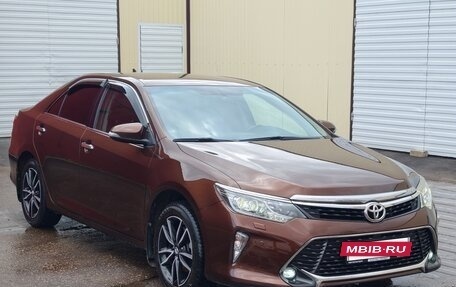 Toyota Camry, 2017 год, 2 530 000 рублей, 4 фотография
