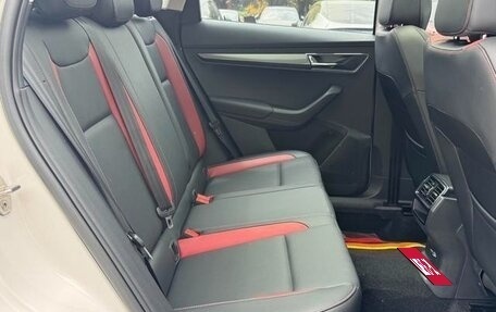 Skoda Karoq I, 2022 год, 1 850 000 рублей, 12 фотография