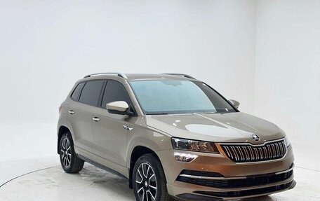 Skoda Karoq I, 2022 год, 1 820 000 рублей, 3 фотография