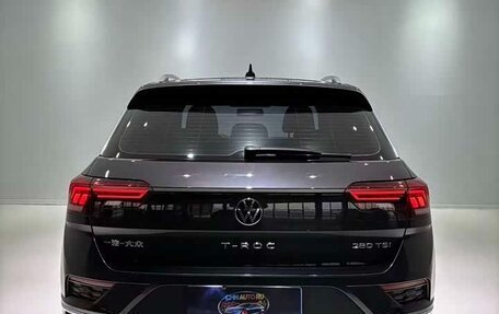 Volkswagen T-Roc I, 2022 год, 1 517 778 рублей, 5 фотография