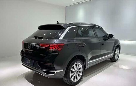 Volkswagen T-Roc I, 2022 год, 1 517 778 рублей, 4 фотография