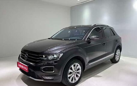 Volkswagen T-Roc I, 2022 год, 1 517 778 рублей, 1 фотография