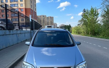 Opel Zafira A рестайлинг, 2004 год, 205 000 рублей, 1 фотография