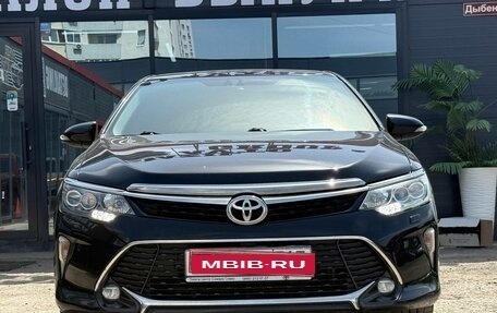 Toyota Camry, 2017 год, 2 288 000 рублей, 4 фотография