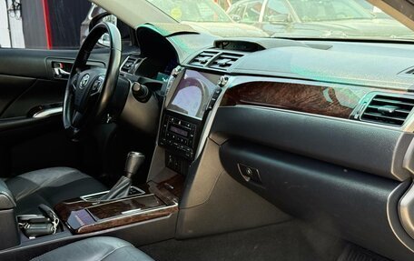 Toyota Camry, 2017 год, 2 288 000 рублей, 36 фотография