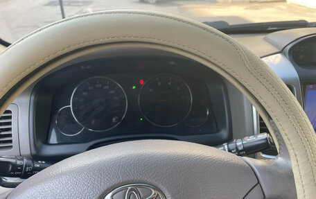 Toyota Land Cruiser Prado 120 рестайлинг, 2008 год, 2 000 000 рублей, 12 фотография
