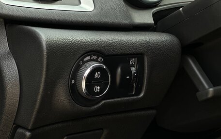 Opel Astra J, 2013 год, 900 000 рублей, 14 фотография