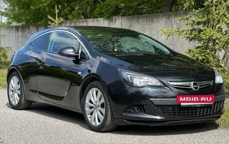 Opel Astra J, 2013 год, 900 000 рублей, 2 фотография