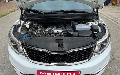 KIA Rio III рестайлинг, 2016 год, 950 000 рублей, 6 фотография