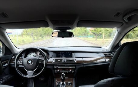 BMW 7 серия, 2010 год, 1 199 000 рублей, 12 фотография