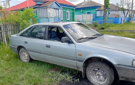 Mazda 626, 1988 год, 135 000 рублей, 6 фотография