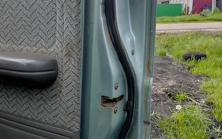 Mazda 626, 1988 год, 135 000 рублей, 5 фотография