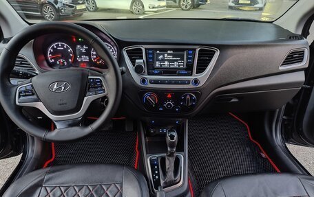 Hyundai Solaris II рестайлинг, 2018 год, 1 150 000 рублей, 7 фотография