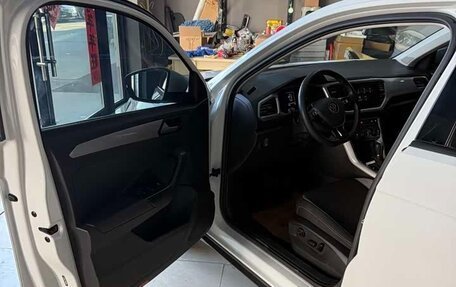Volkswagen T-Roc I, 2023 год, 1 602 125 рублей, 9 фотография