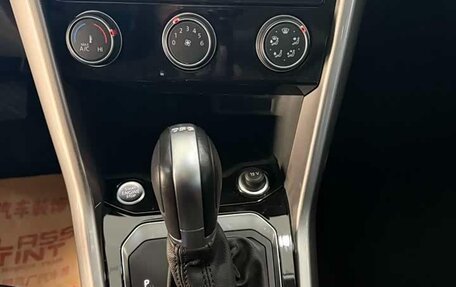 Volkswagen T-Roc I, 2023 год, 1 602 125 рублей, 17 фотография
