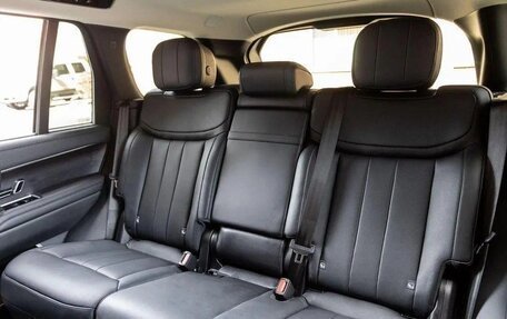 Land Rover Range Rover IV рестайлинг, 2024 год, 15 900 000 рублей, 24 фотография