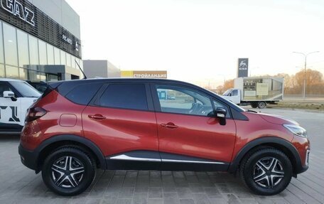 Renault Kaptur I рестайлинг, 2020 год, 1 400 000 рублей, 4 фотография
