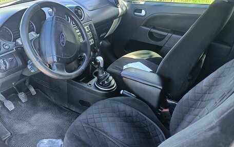 Ford Fiesta, 2005 год, 229 000 рублей, 2 фотография