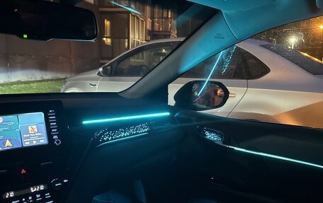 Toyota Camry, 2021 год, 2 630 000 рублей, 13 фотография