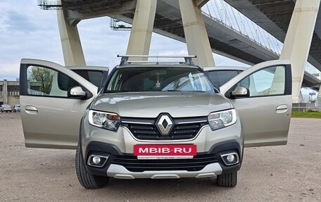 Renault Sandero II рестайлинг, 2018 год, 1 070 000 рублей, 2 фотография