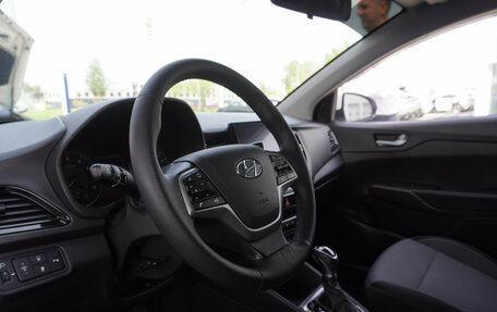 Hyundai Solaris II рестайлинг, 2021 год, 1 667 000 рублей, 11 фотография