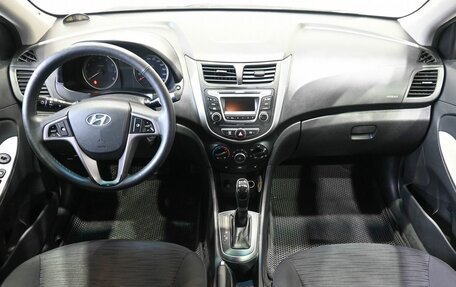 Hyundai Solaris II рестайлинг, 2014 год, 999 900 рублей, 11 фотография