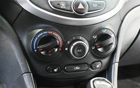 Hyundai Solaris II рестайлинг, 2014 год, 999 900 рублей, 19 фотография