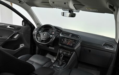Volkswagen Tiguan II, 2017 год, 2 249 000 рублей, 6 фотография
