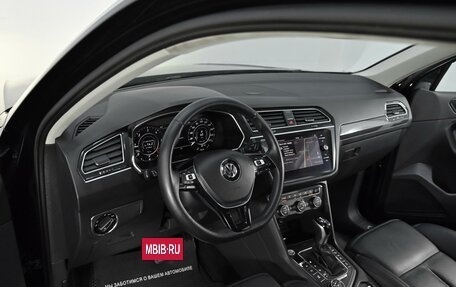 Volkswagen Tiguan II, 2017 год, 2 249 000 рублей, 7 фотография