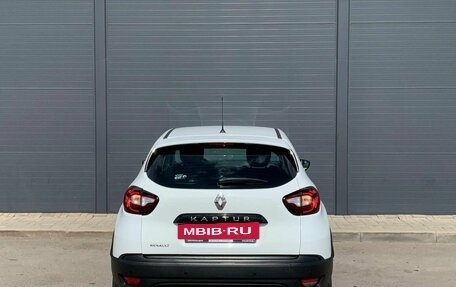 Renault Kaptur I рестайлинг, 2018 год, 965 000 рублей, 9 фотография