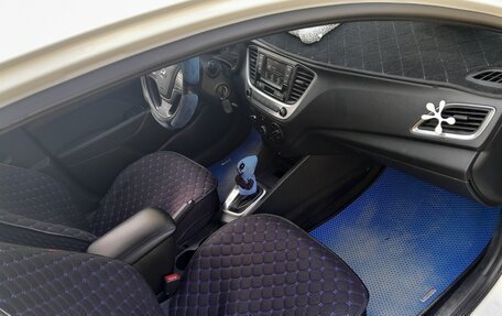 Hyundai Solaris II рестайлинг, 2018 год, 1 340 000 рублей, 2 фотография