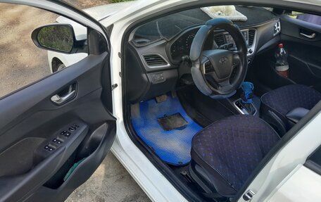 Hyundai Solaris II рестайлинг, 2018 год, 1 340 000 рублей, 7 фотография