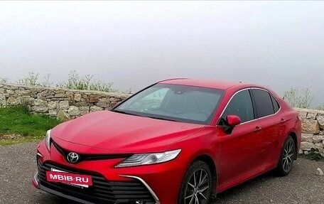 Toyota Camry, 2021 год, 3 550 000 рублей, 7 фотография