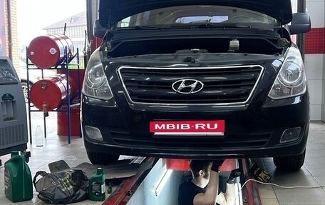 Hyundai H-1 II рестайлинг, 2016 год, 2 530 000 рублей, 2 фотография
