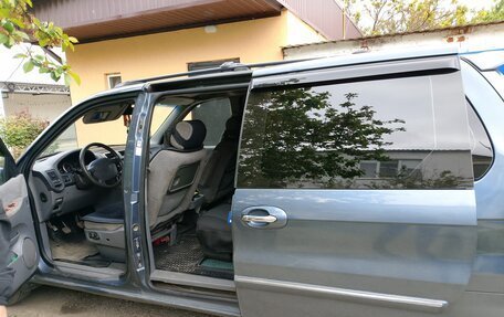 KIA Carnival III, 2001 год, 700 000 рублей, 4 фотография