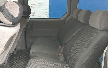KIA Carnival III, 2001 год, 700 000 рублей, 9 фотография