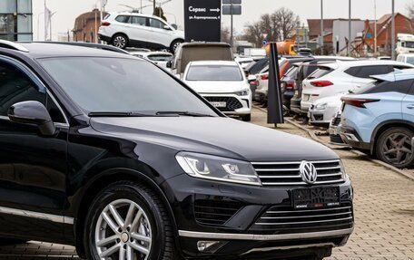 Volkswagen Touareg III, 2015 год, 2 465 000 рублей, 8 фотография