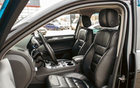 Volkswagen Touareg III, 2015 год, 2 465 000 рублей, 11 фотография