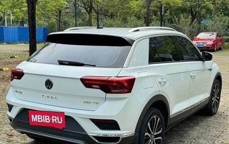 Volkswagen T-Roc I, 2023 год, 2 145 002 рублей, 3 фотография