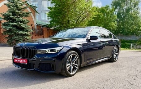 BMW 7 серия, 2019 год, 5 600 000 рублей, 1 фотография