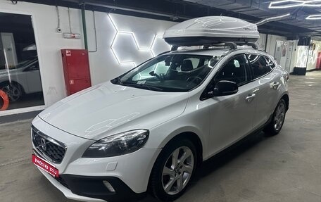 Volvo V40 Cross Country I, 2014 год, 1 000 000 рублей, 7 фотография