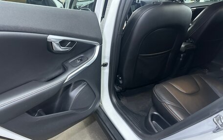 Volvo V40 Cross Country I, 2014 год, 1 000 000 рублей, 12 фотография