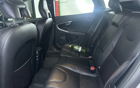 Volvo V40 Cross Country I, 2014 год, 1 000 000 рублей, 15 фотография