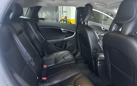 Volvo V40 Cross Country I, 2014 год, 1 000 000 рублей, 24 фотография