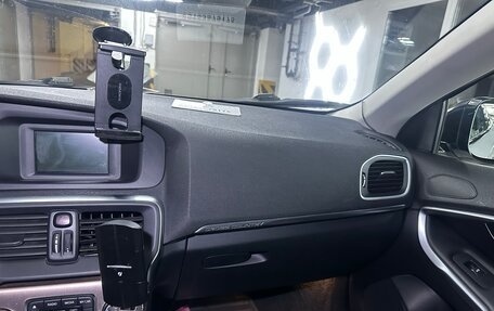 Volvo V40 Cross Country I, 2014 год, 1 000 000 рублей, 13 фотография