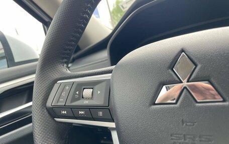 Mitsubishi Outlander, 2023 год, 3 875 000 рублей, 14 фотография