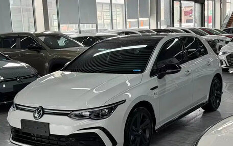 Volkswagen Golf VIII, 2023 год, 2 100 000 рублей, 3 фотография
