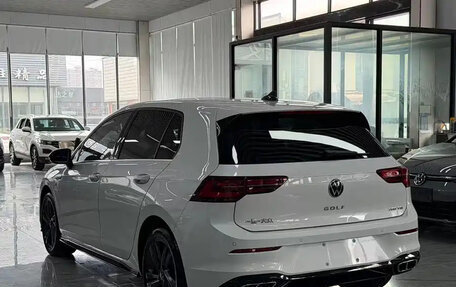 Volkswagen Golf VIII, 2023 год, 2 100 000 рублей, 4 фотография
